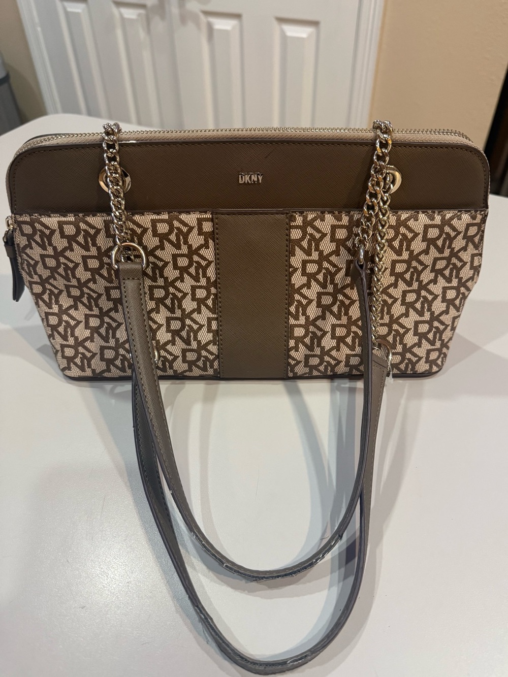 DKNY Brown Signature Canvas Chain-Strap Shoulder Bag